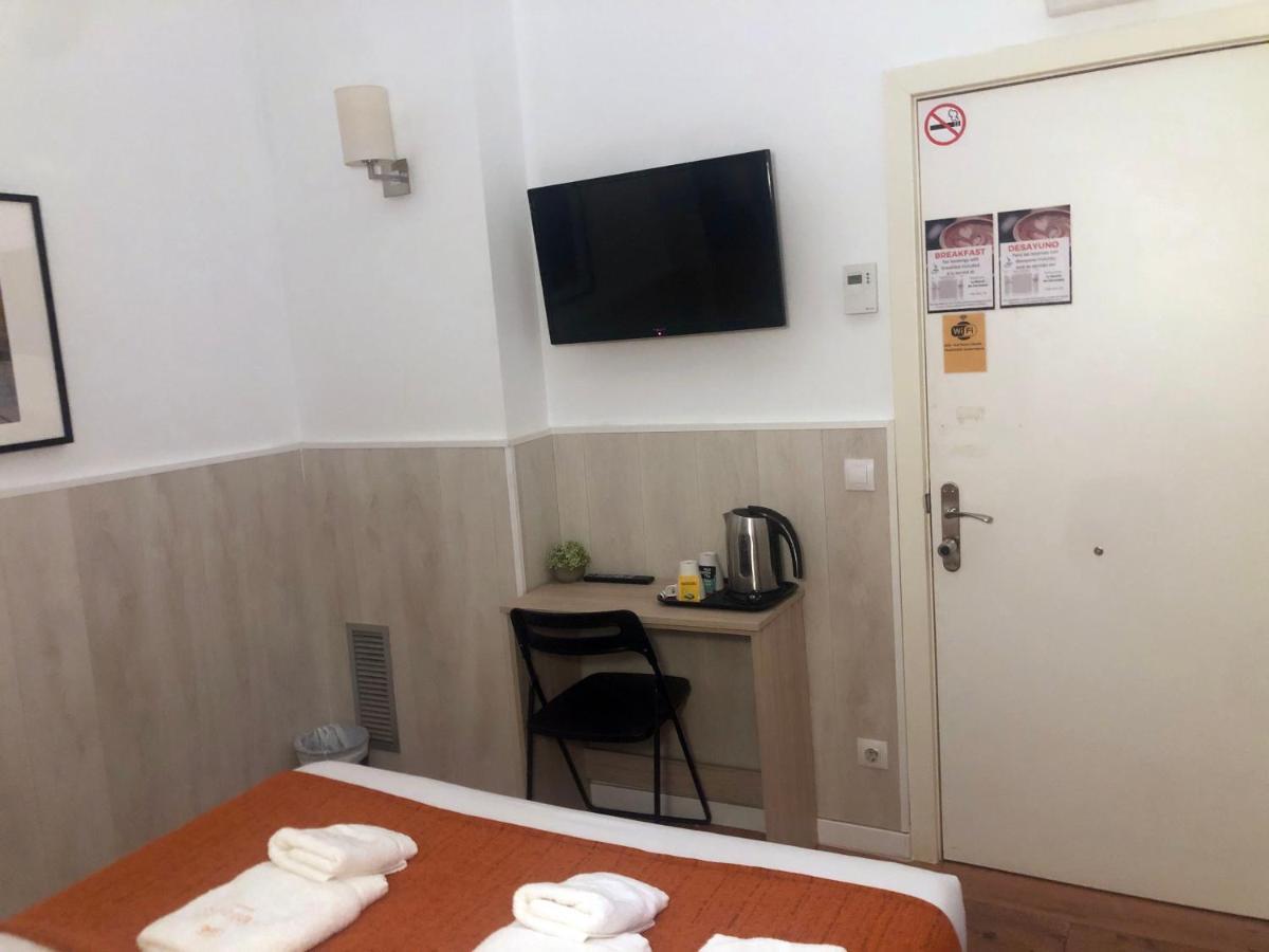 Hostal Live Natura Barcelona (Adults Only) Exterior foto
