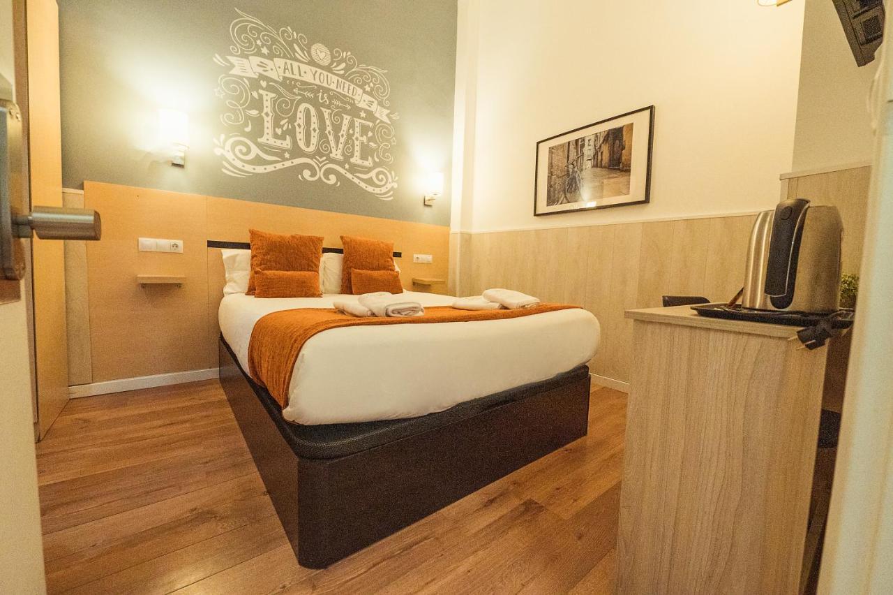 Hostal Live Natura Barcelona (Adults Only) Exterior foto